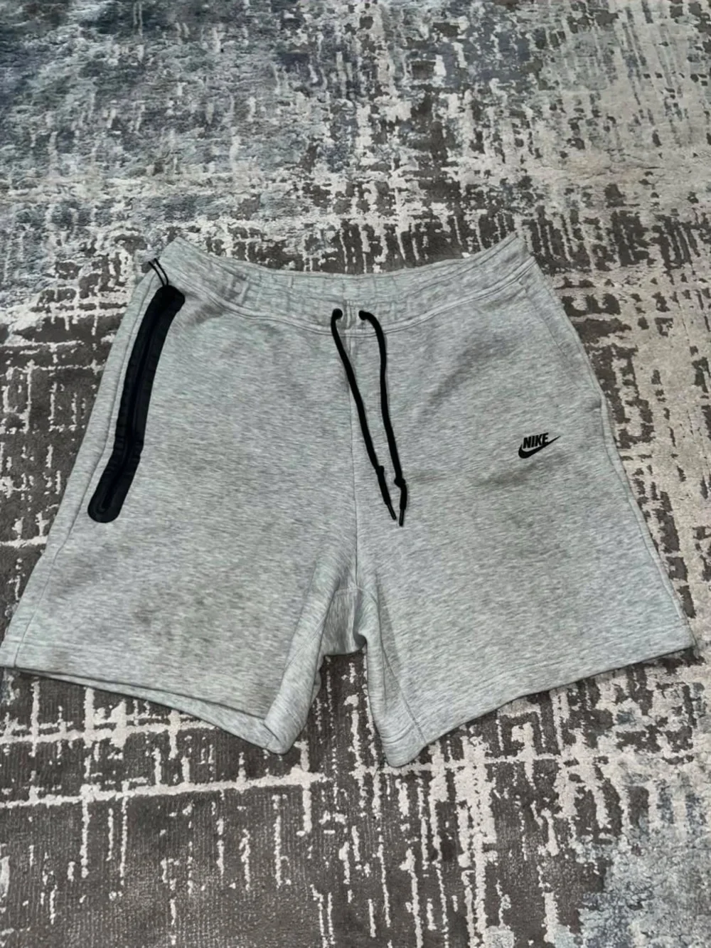 Nike Men's Light Gray Athletic Fleece Shorts with Black Accents